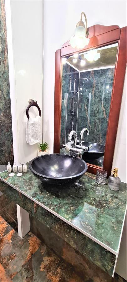 Central Arghezi Art Deco Apartment Piata Universitatii Bucharest Luaran gambar