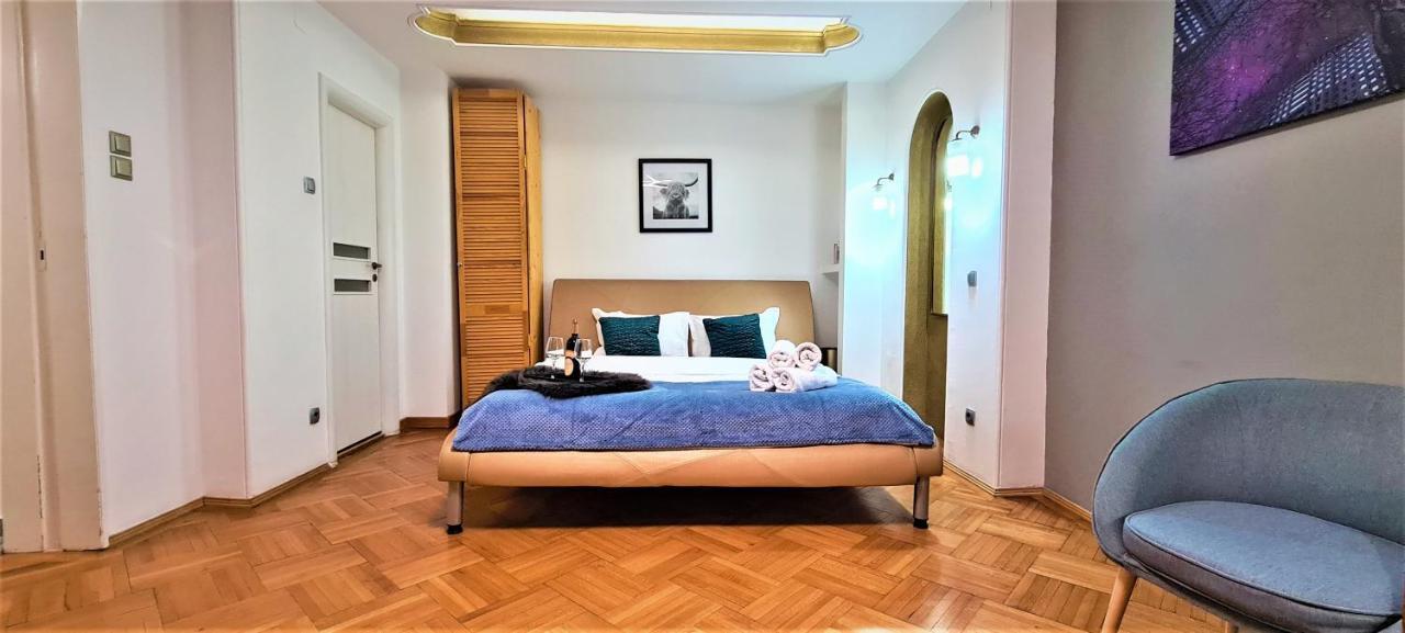 Central Arghezi Art Deco Apartment Piata Universitatii Bucharest Luaran gambar